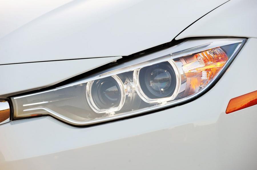  BMW 335i 2012 года  (фото 58 из 61)